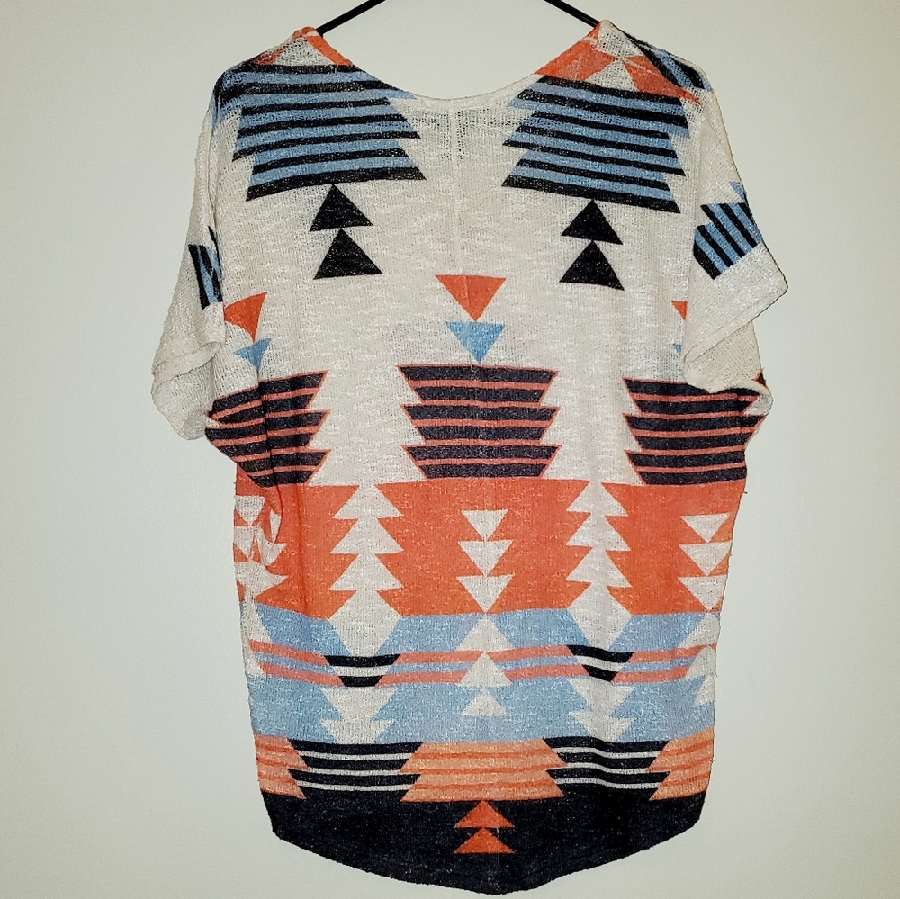Forever 21 Aztec Top - High/Low - Picture 2 of 5